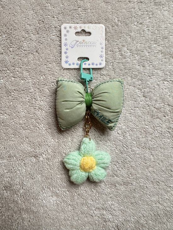 Unbranded Accessories - Green puffy bow with hanging flower keychain bag charm